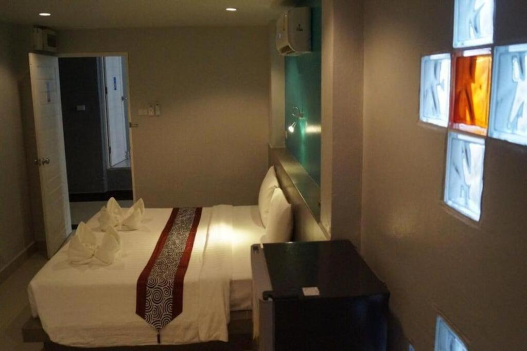 P.F Mansion Hotel Chaweng  Exterior photo