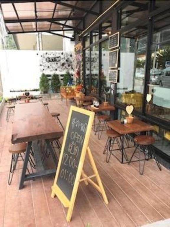 P.F Mansion Hotel Chaweng  Exterior photo